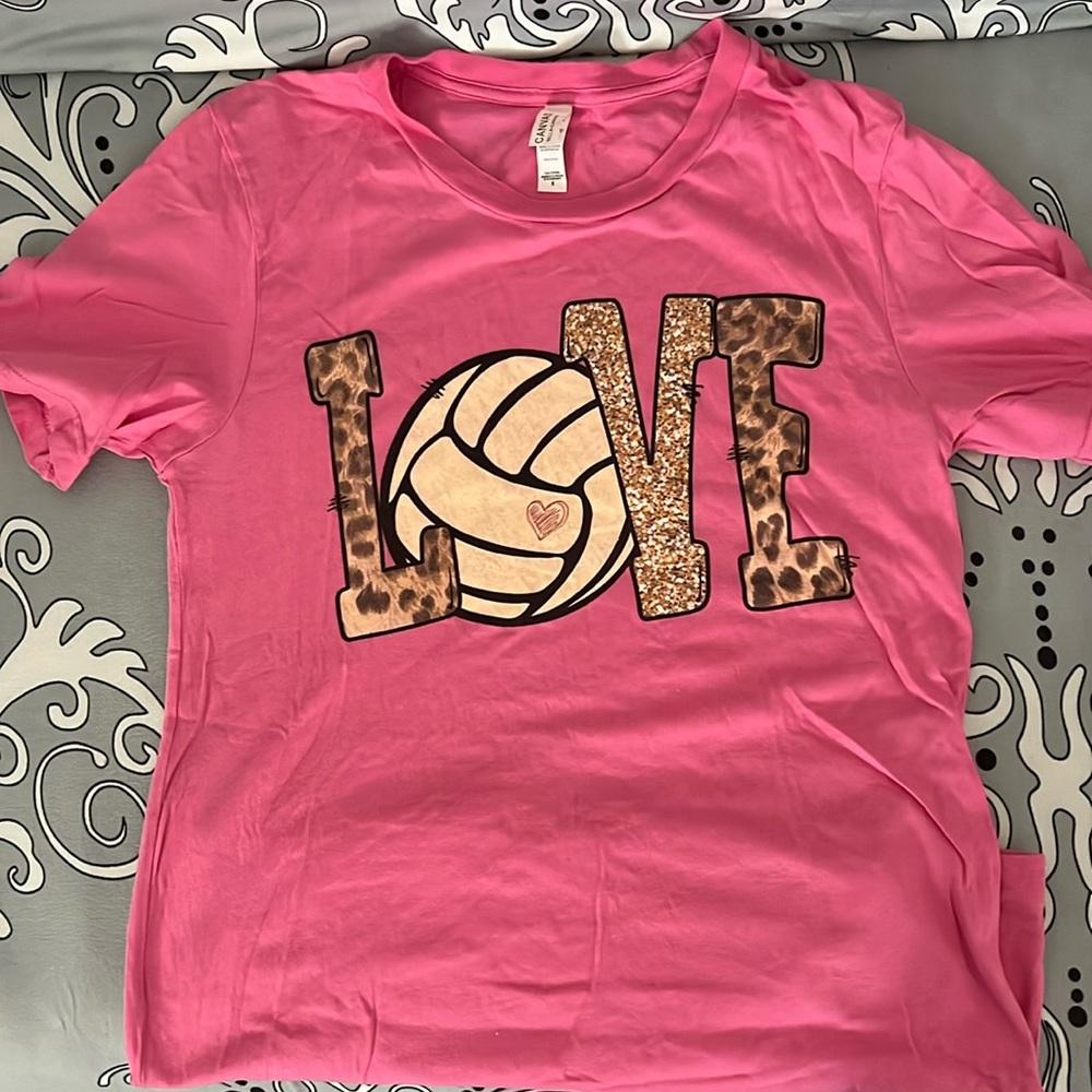 Bella LOVE Volleyball Leopard Small Shirt
